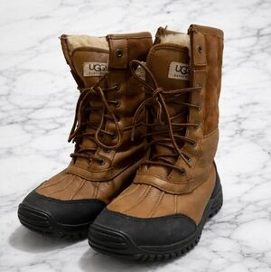 UGG Adirondack Winter Snow Boots Women Size 11